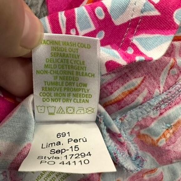 Lilly Pulitzer Women's XS Long Sleeve Pink‎ Coral 100% Pima Cotton Top Colorful - Picture 10 of 10